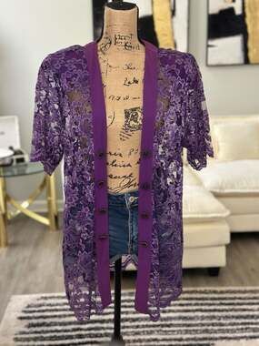 Cha Cha Cha Vintage Purple Floral Lace Duster